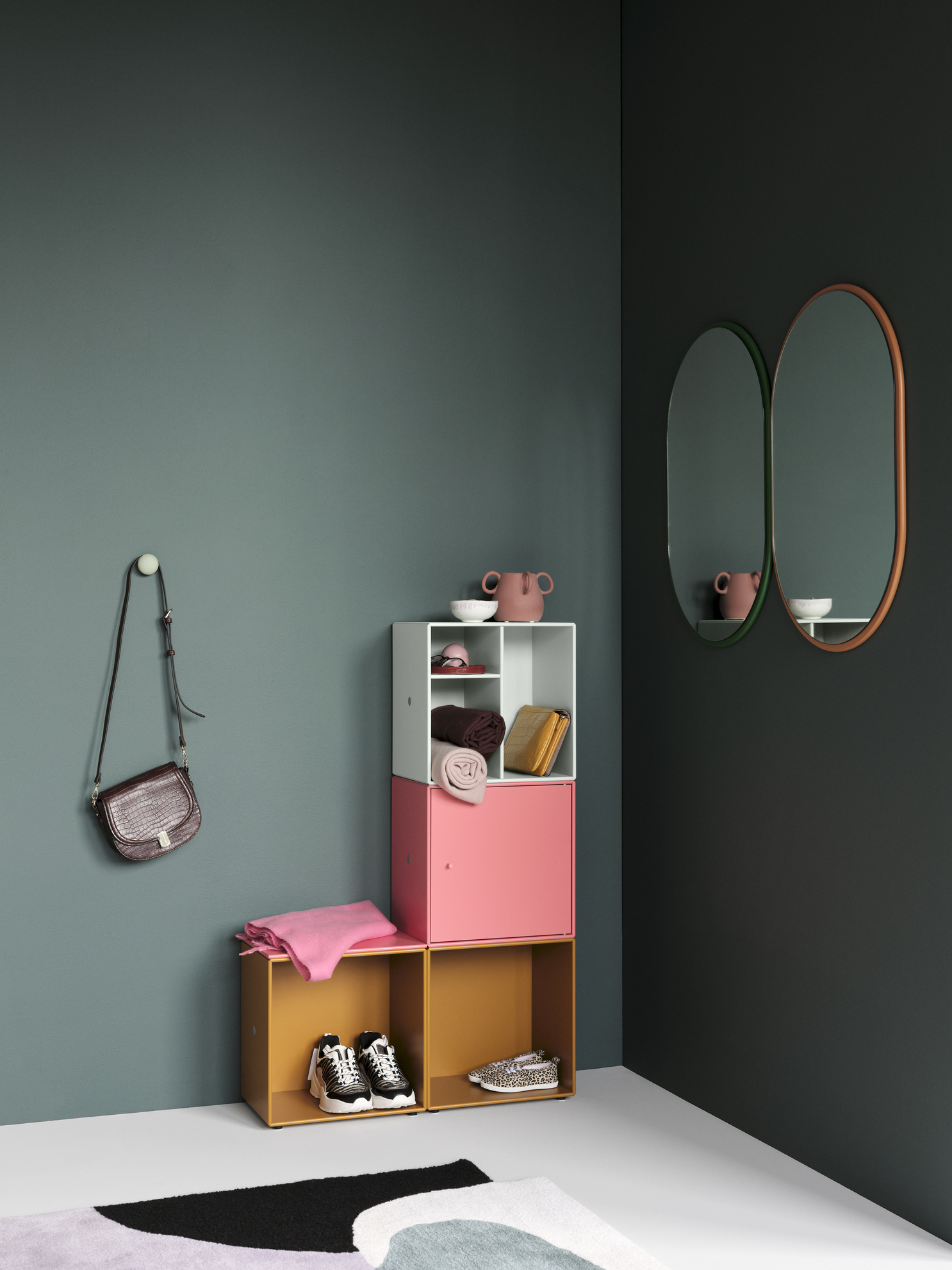 Montana Mini Modul 1202 med Hylder - Reoler - Timm Møbler A/S