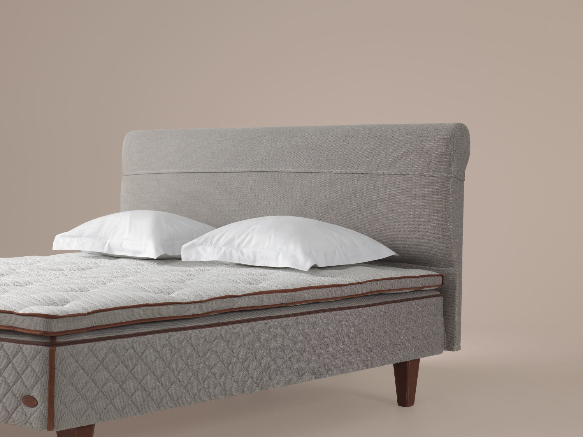 DUX Senge DUX Vista Sengegavl, Timm M&oslash;bler