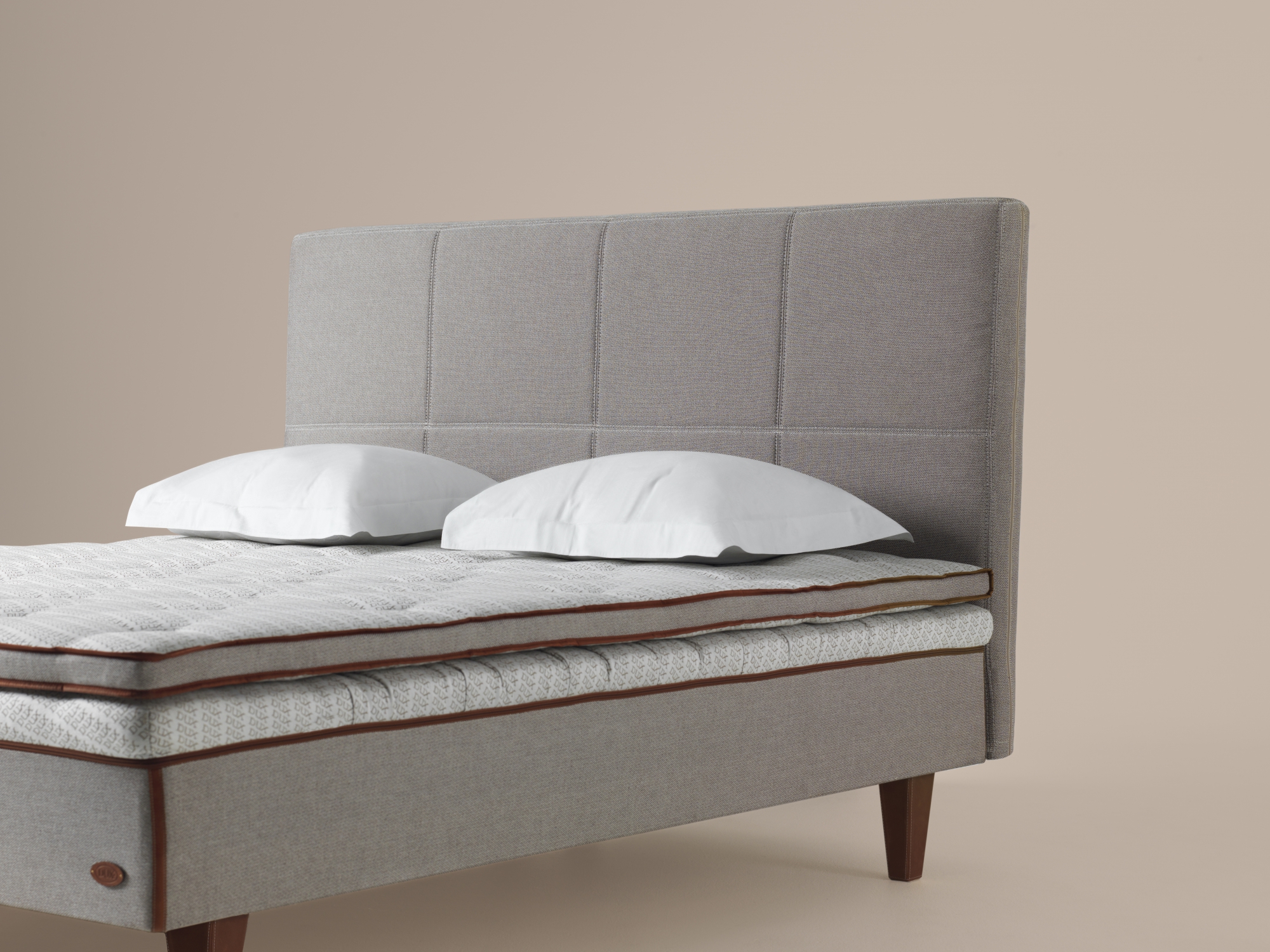 DUX Senge DUX Quadro Sengegavl, Timm M&oslash;bler