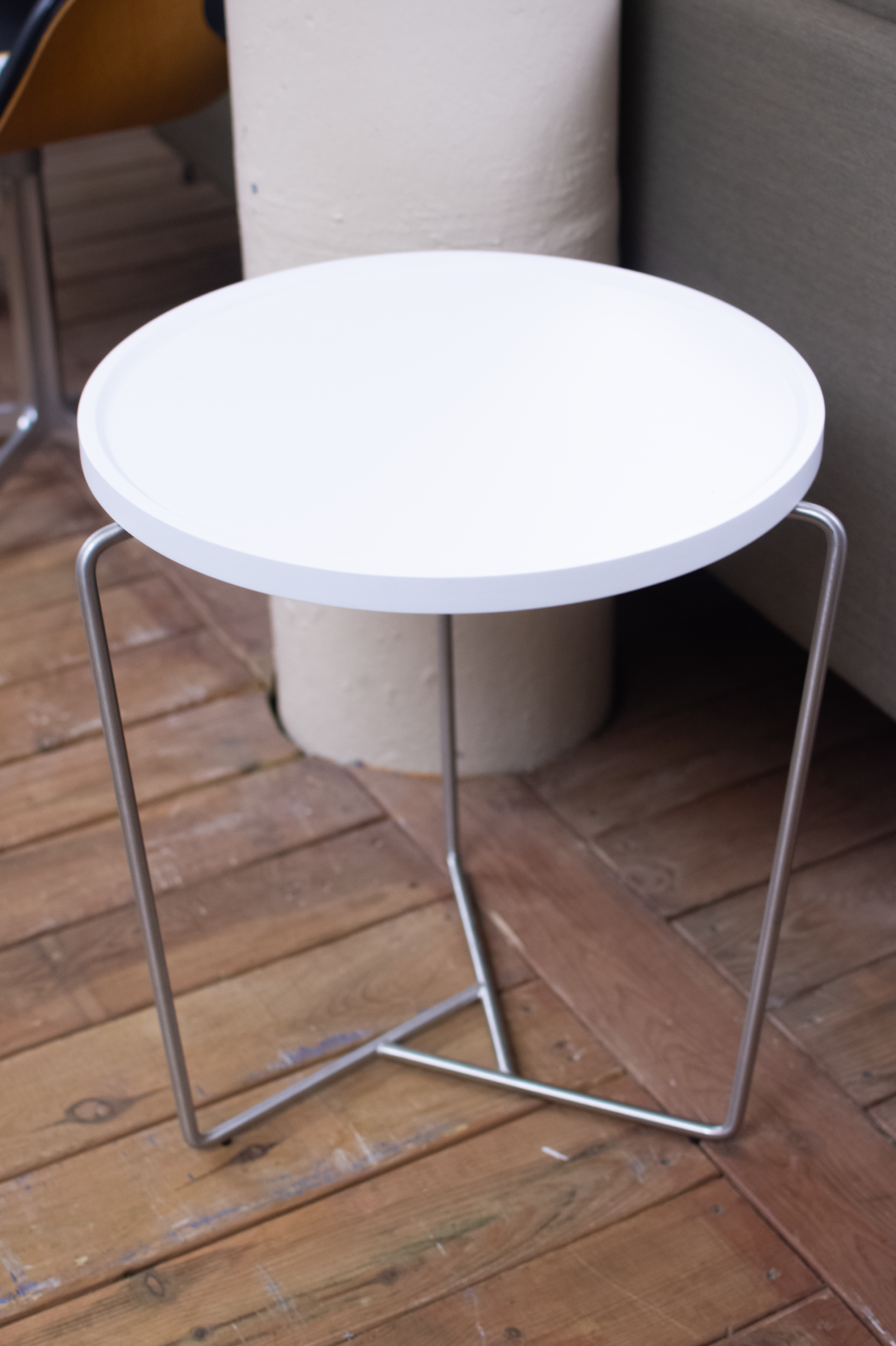  Spectral Sidebord, Timm M&oslash;bler