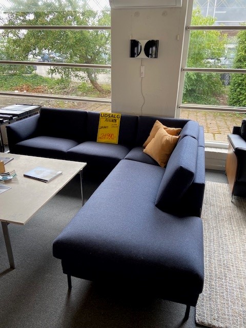  Hj�rnesofa, Timm M&oslash;bler